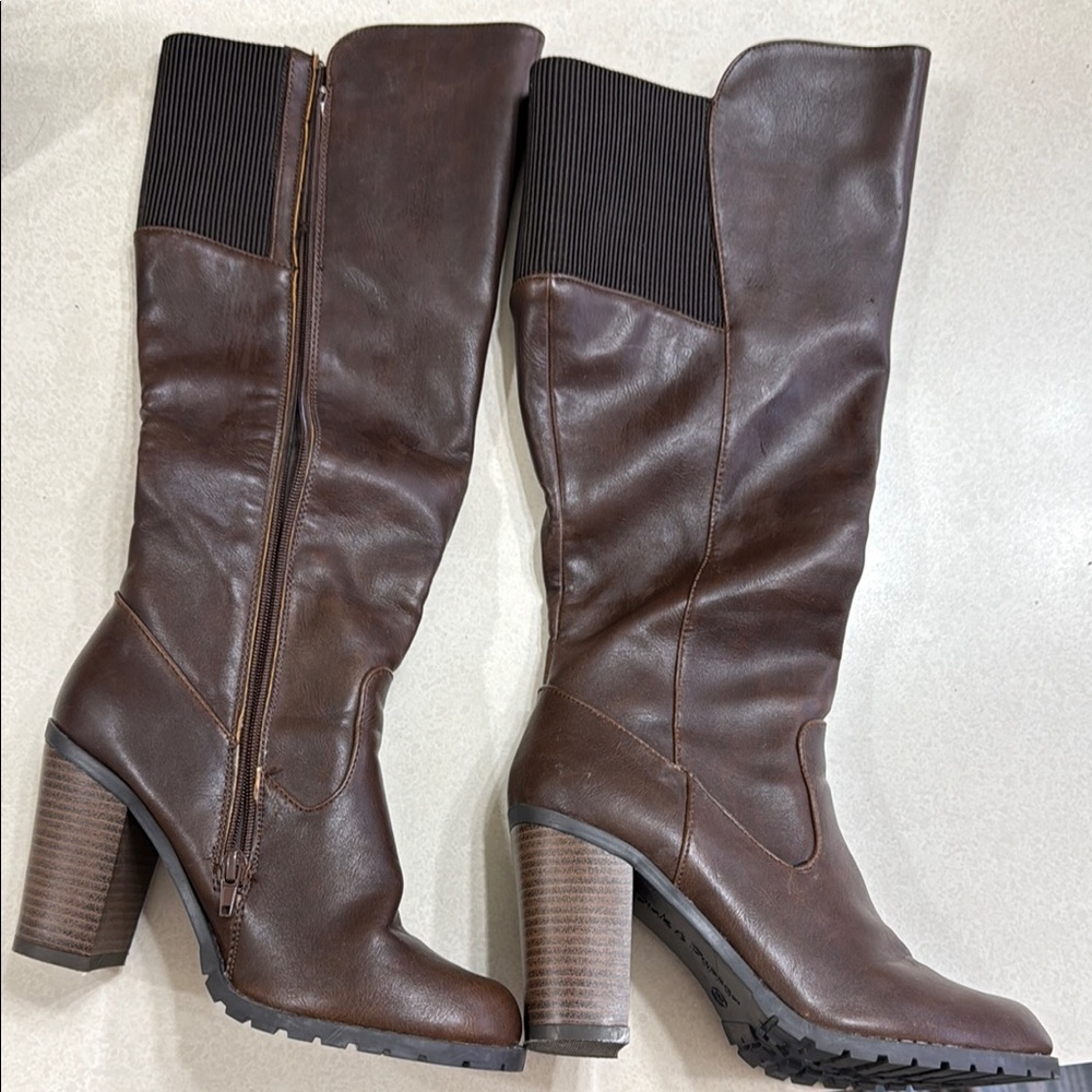 Brown Knee-High Leather Boots